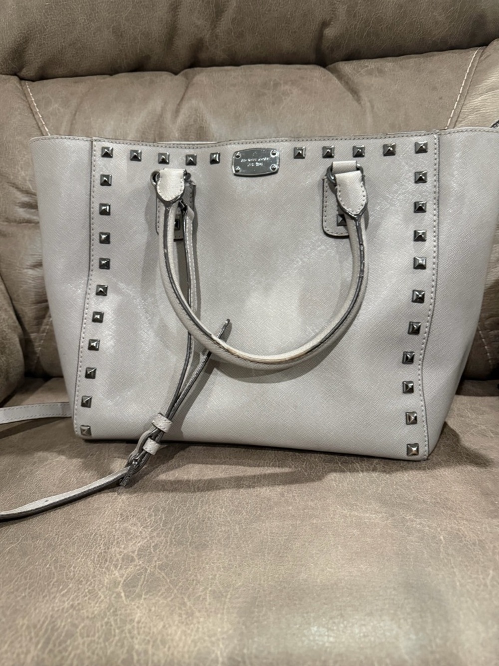 👜 Michael Kors Studded Tote – Gray – Crossbody Strap Included